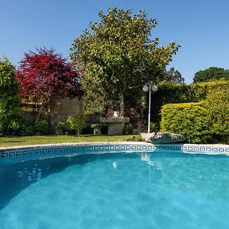 别墅 Sleeps 8 With Pool And Wifi