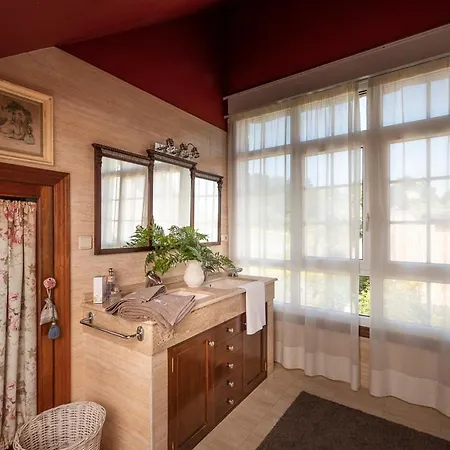 Sleeps 8 With Pool And Wifi