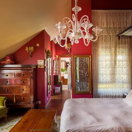 别墅 Sleeps 8 With Pool And Wifi
