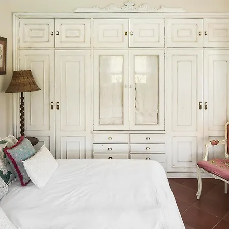 Sleeps 8 With Pool And Wifi *